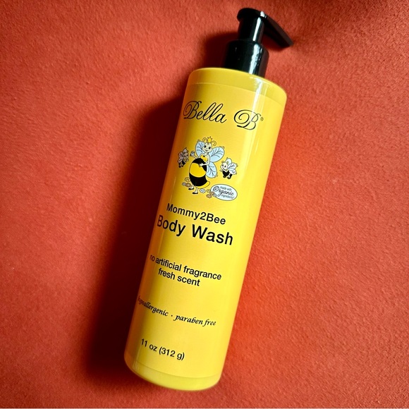 ⭐️FREE with Bundle⭐️ Bella B Body Wash NEW - Picture 1 of 3